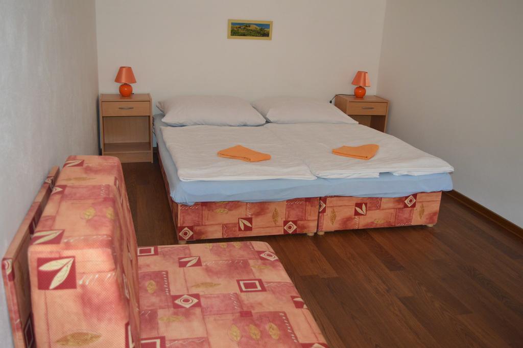 Penzion Adriana Hotell Rožňava Rom bilde